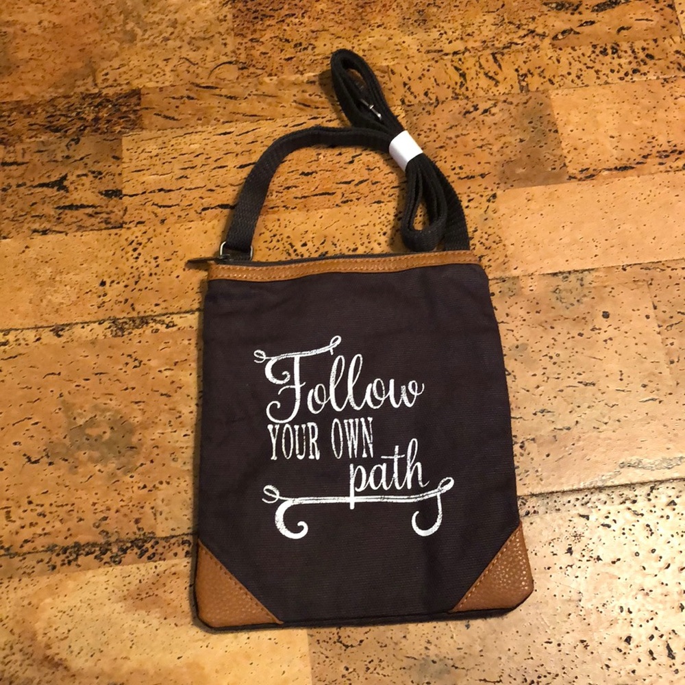 thirty-one “Follow Your Own Path” Cross Body Bag